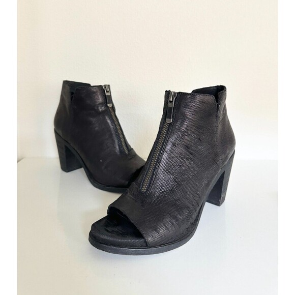 Eileen Fisher Peep Toe Front Zip Textured Black Block Heel Shoe Grunge Women 7.5 - Picture 1 of 13